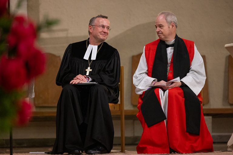 Las iglesias episcopales y luteranas de Baviera firman un acuerdo de plena comunión (Episcopal News Service, 2025)